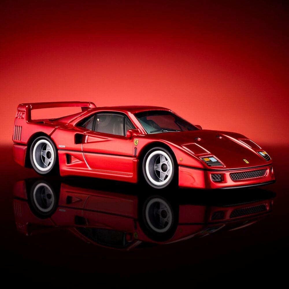 Hot Wheels RLC Exclusive FERRARI F40 IN HAND Members Only Creations Exclusive